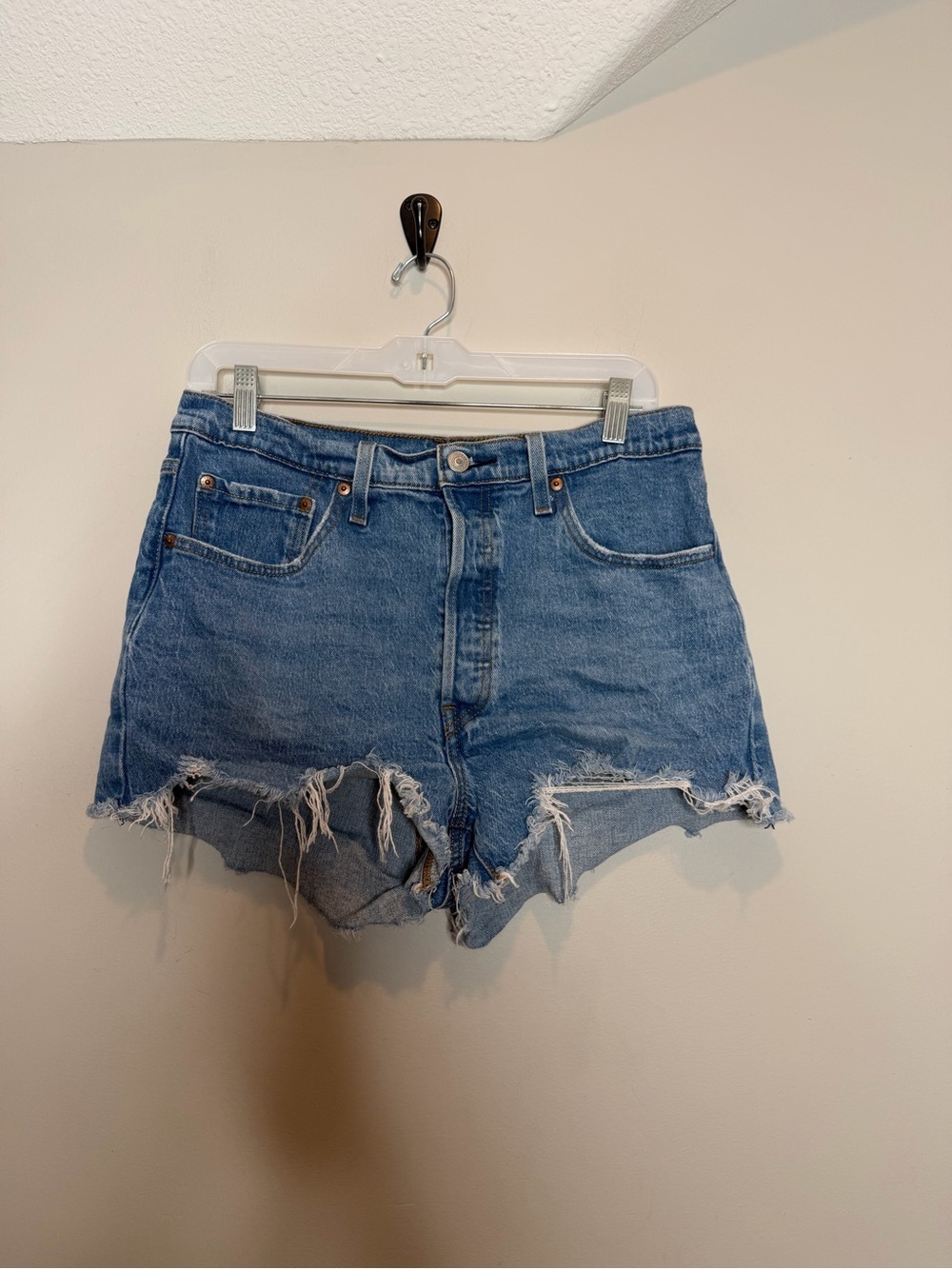 Levis 501 Distressed Cut Off Denim Shorts Womens 31 High Rise Festival Shorts